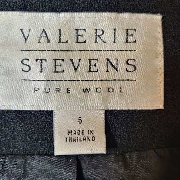 Vintage Valerie Steven's Pure Wool Black Jacket - Picture 3 of 7